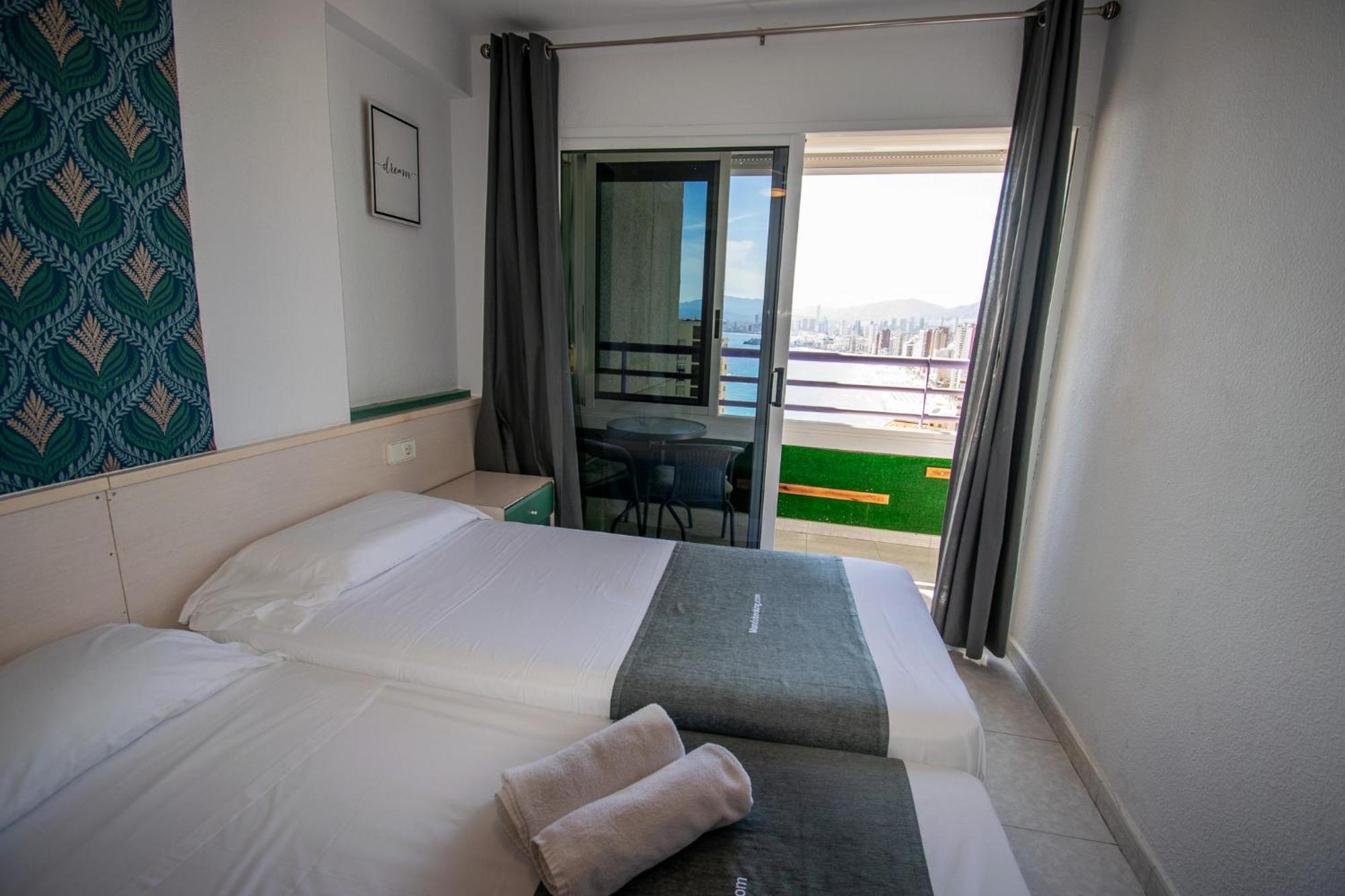 Tropicmar Familiar Levante Beach Benidorm Eksteriør billede